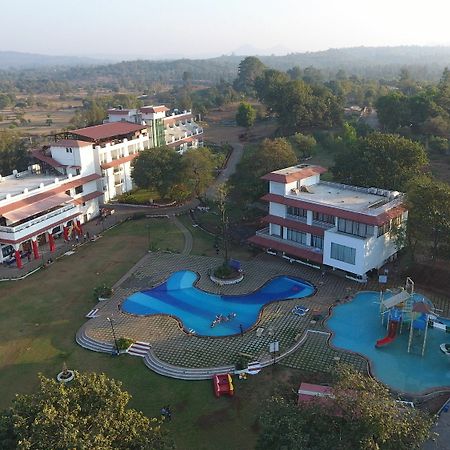 Khanvel Resort Silvassa Exterior foto