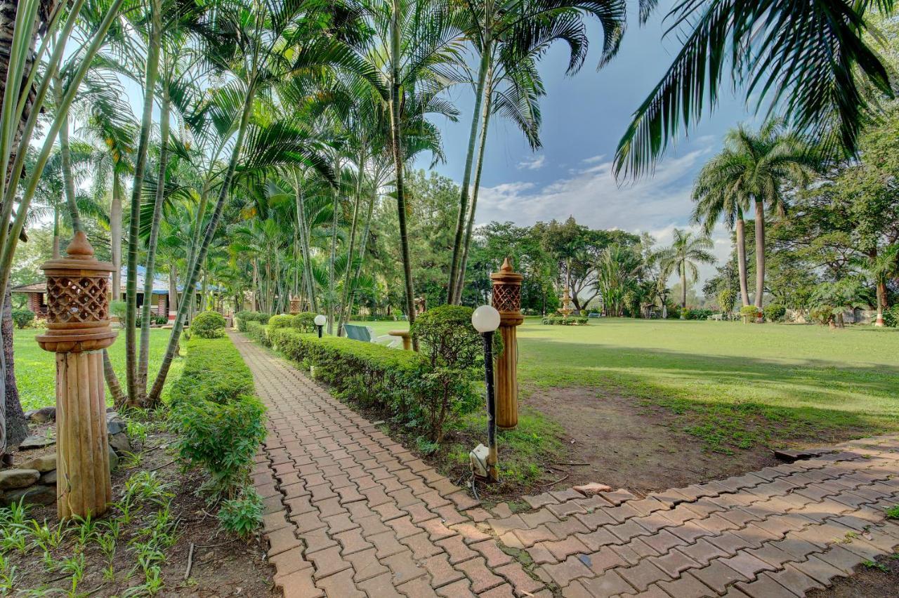 Khanvel Resort Silvassa Exterior foto